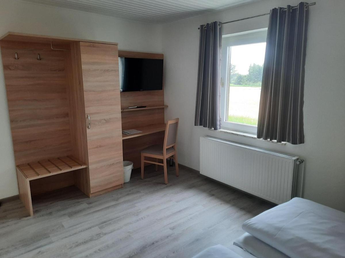 Hotel Zur Erholung & Restaurant Amme'S Landhaus Eicklingen Bagian luar foto