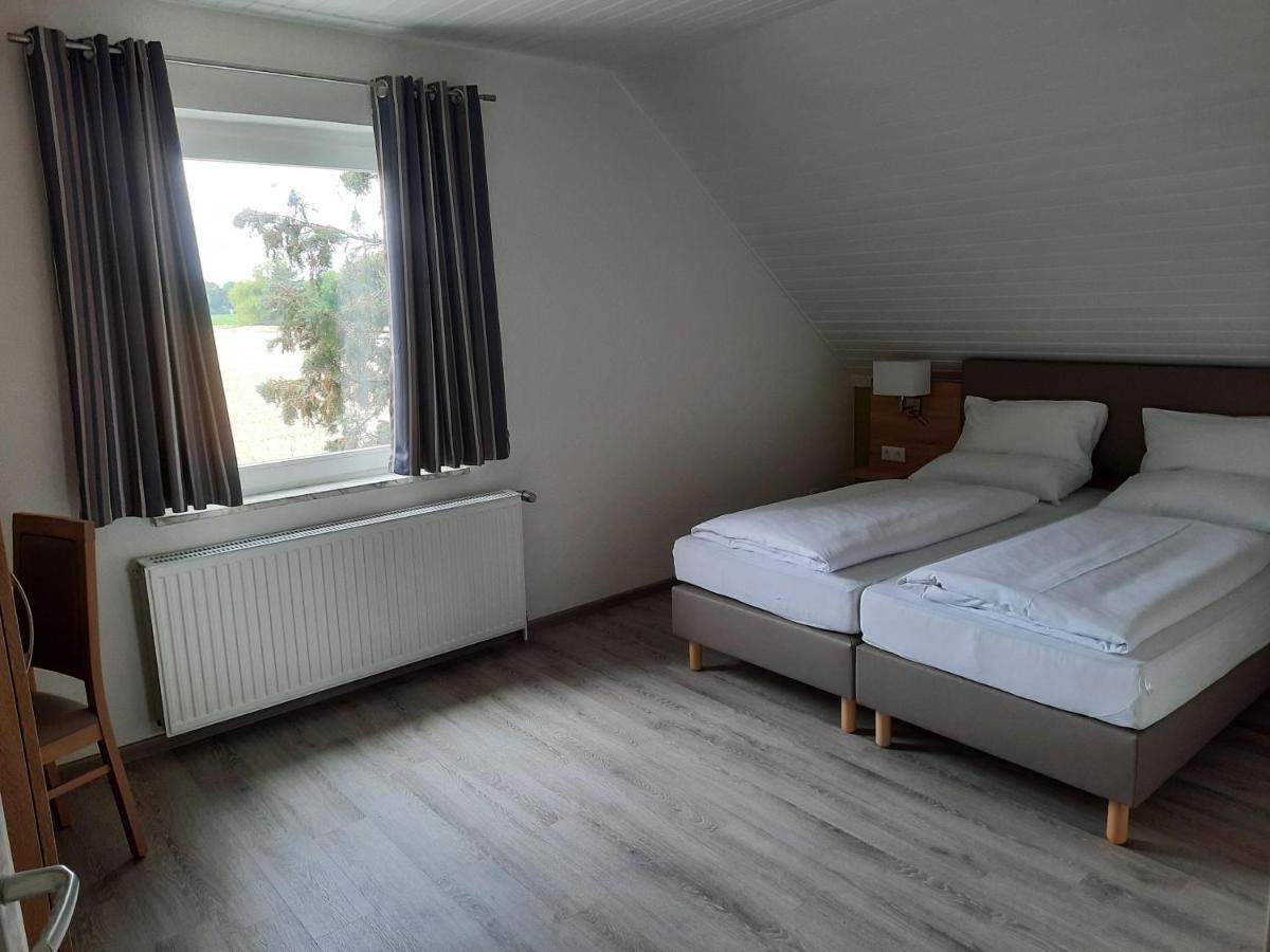 Hotel Zur Erholung & Restaurant Amme'S Landhaus Eicklingen Bagian luar foto