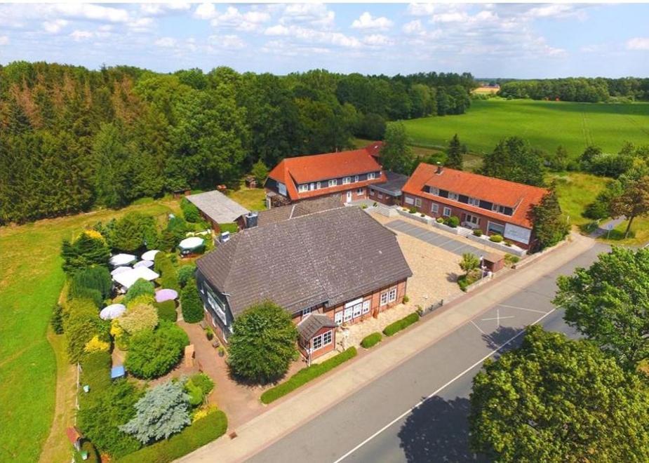 Hotel Zur Erholung & Restaurant Amme'S Landhaus Eicklingen Bagian luar foto
