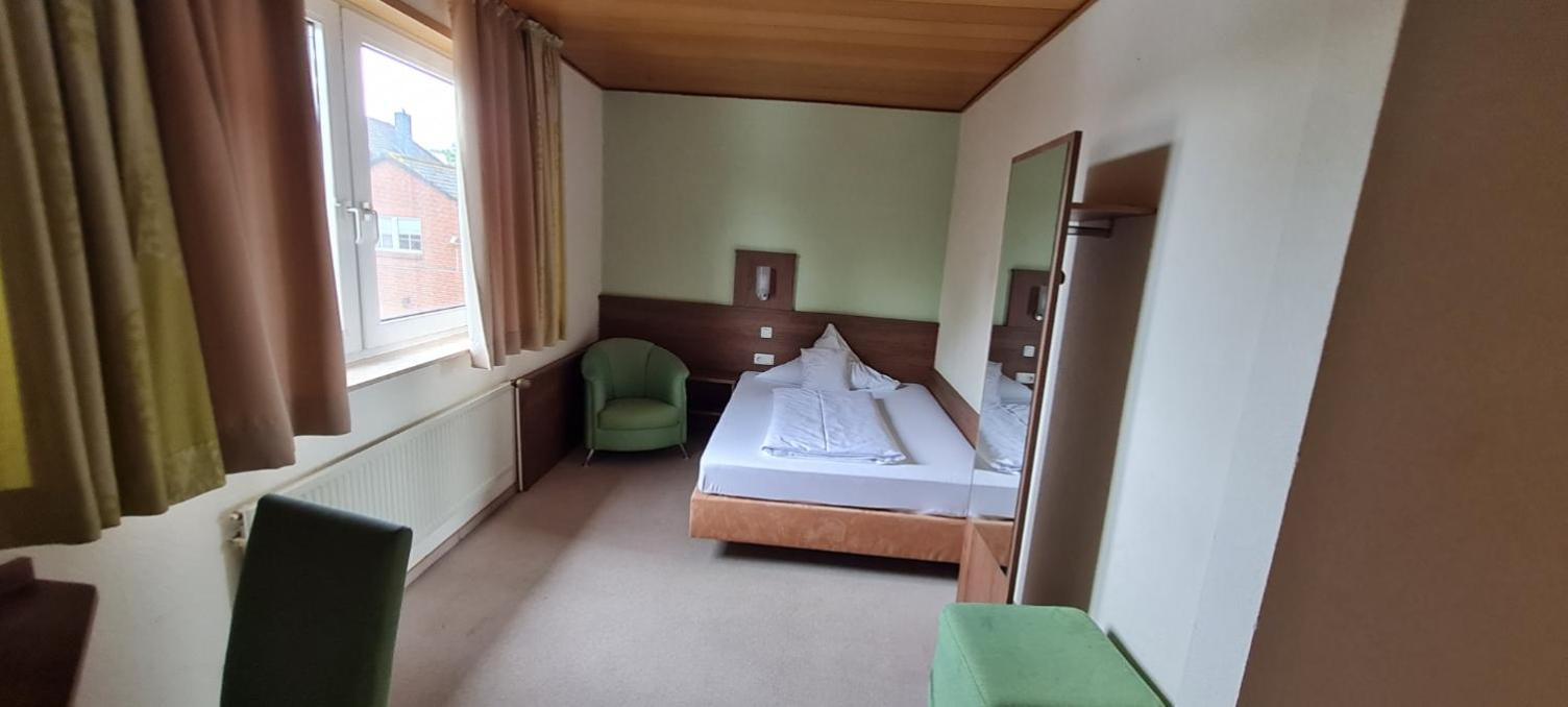 Hotel Zur Erholung & Restaurant Amme'S Landhaus Eicklingen Bagian luar foto