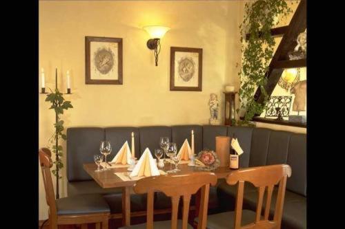 Hotel Zur Erholung & Restaurant Amme'S Landhaus Eicklingen Bagian luar foto